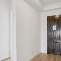 5219 Timpson - Entry