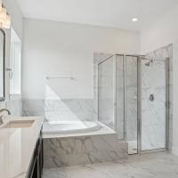 5219 Timpson - Primary Bathroom